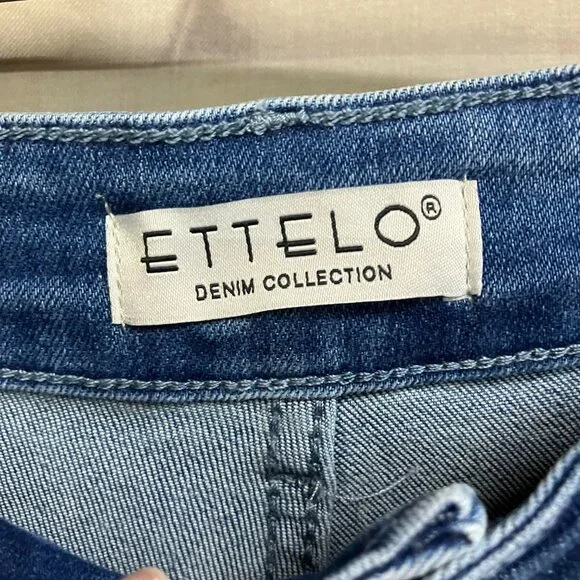 ETTELO Women's 6 Jeans Blue Mid Waisted Straight Leg Stretch Tummy Control Jeans - Picture 6 of 12